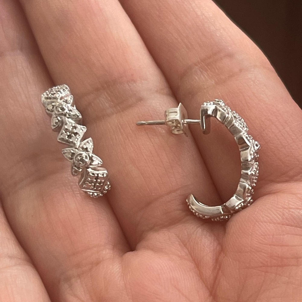 Solid sterling silver drop earrings - Picture 3 of 8